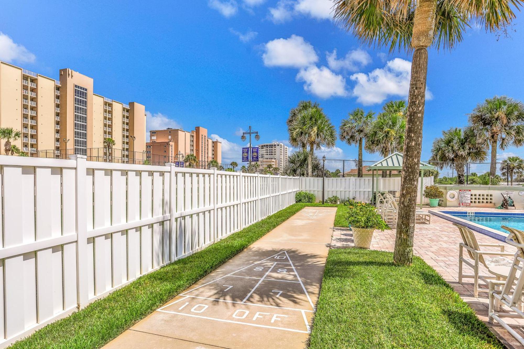 Beach Beauty Daytona Beach Shores Room photo
