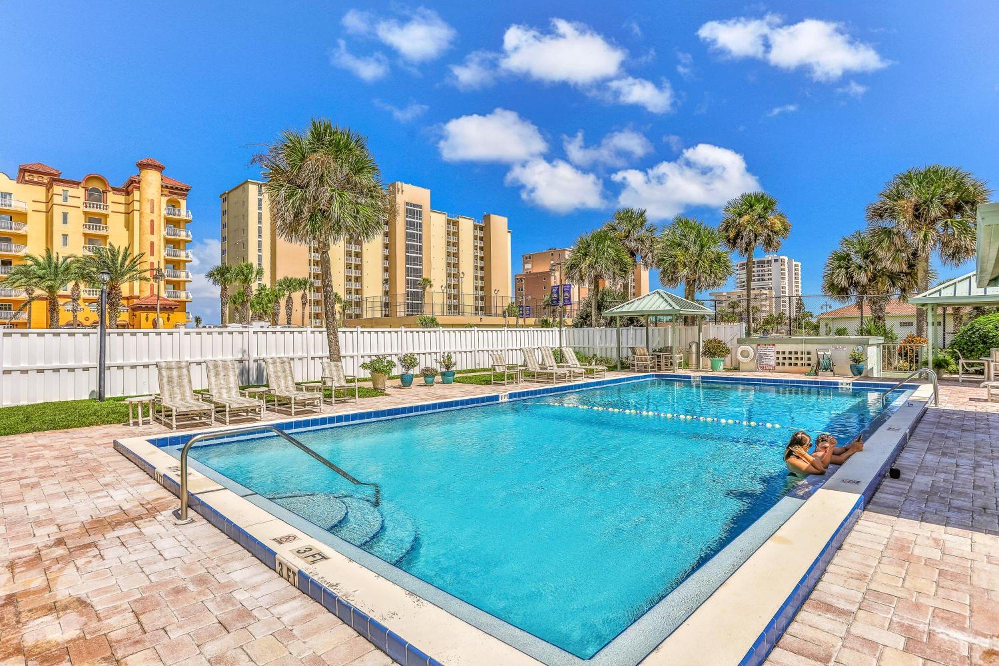 Beach Beauty Daytona Beach Shores Room photo